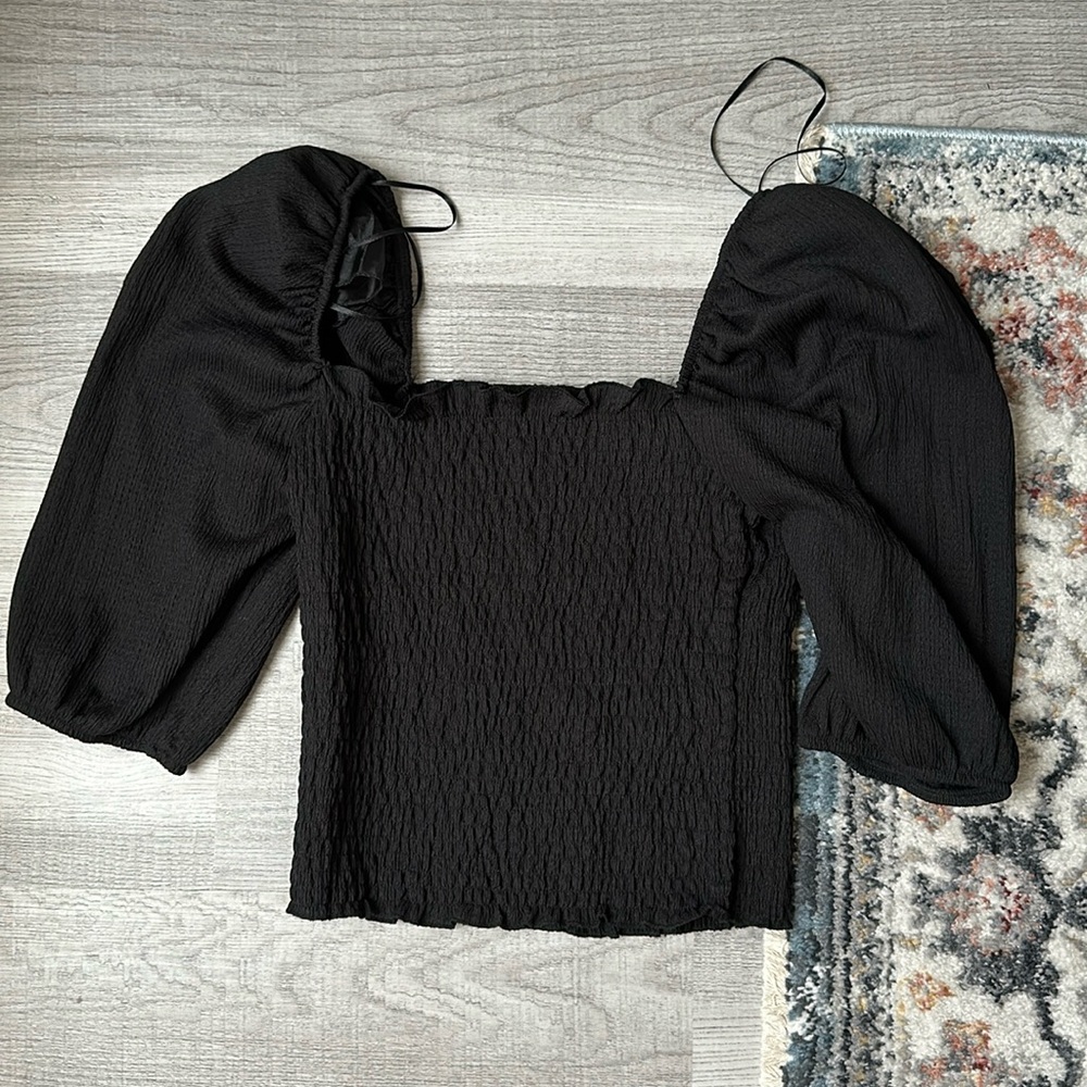 H&M puff sleeve top
